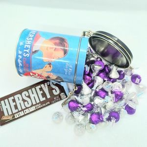 Hershey's Kisses Tin